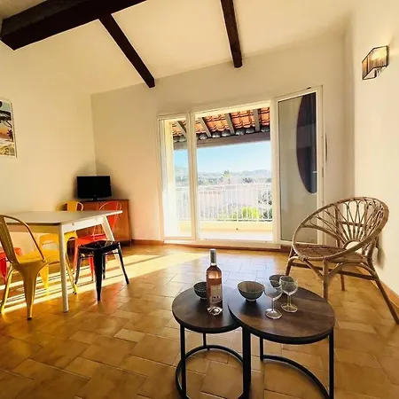 Cosy Appartement, Proche Saint-Cyr-sur-Mer