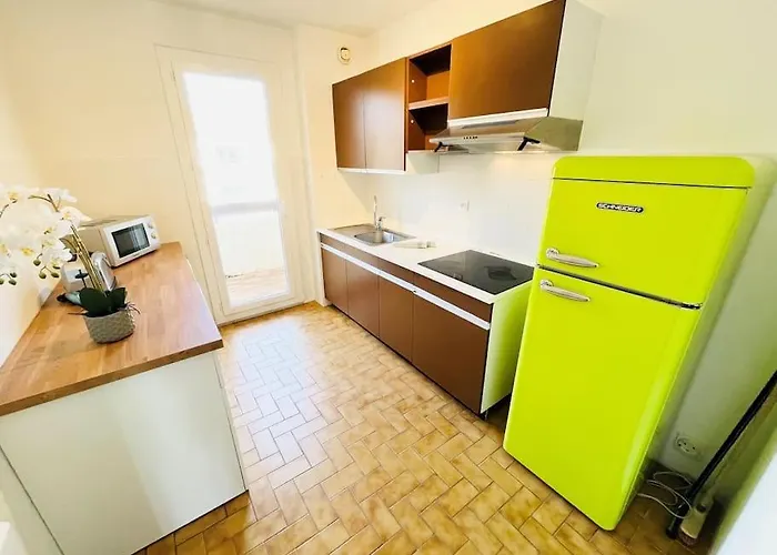 Cosy Appartement, Proche Apartman Saint-Cyr-sur-Mer