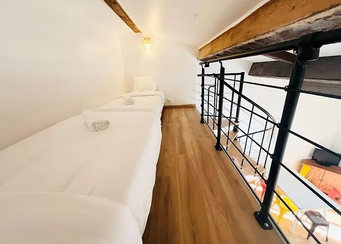 Cosy Appartement, Proche Apartman